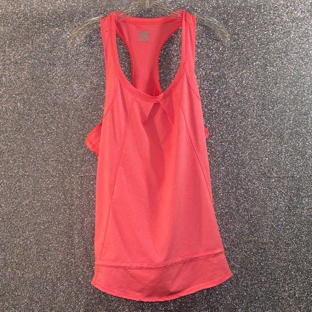 Athletic wear tank size XL • 32 degrees COOL